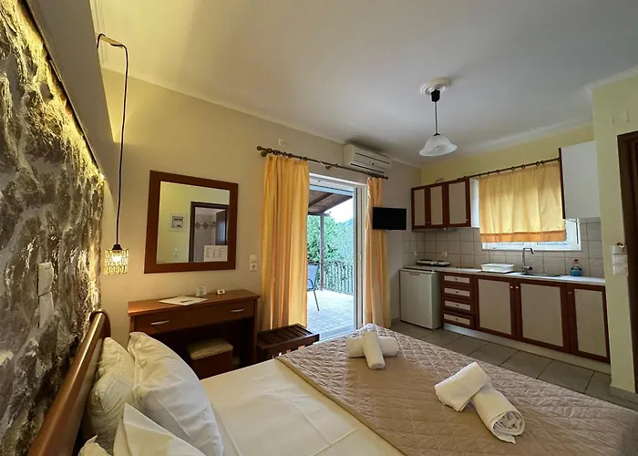 Dimarion * Áyios Nikítas